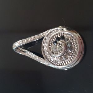 Ginger Snaps | Pendant